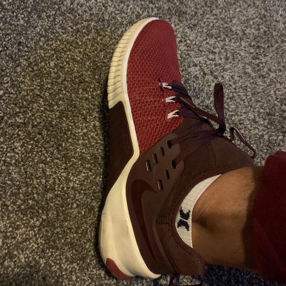 Nike Metcons - Picture 2 of 2